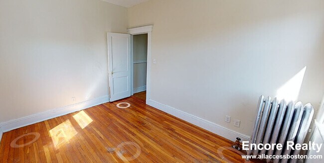 Photo - 15 Egremont Rd Unit 11