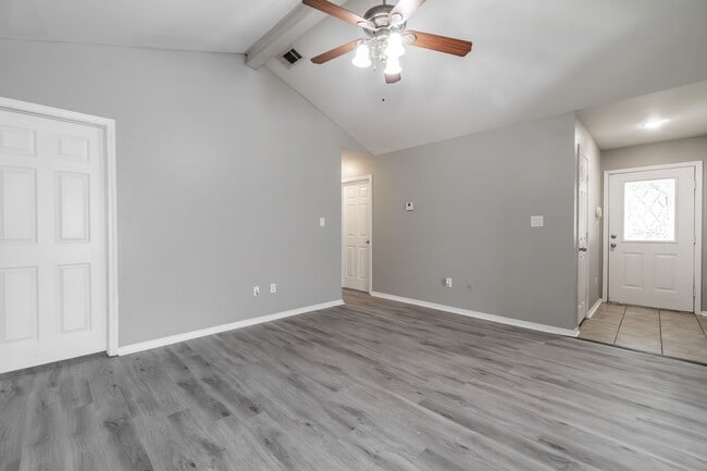 Photo - 3705 Price Cir