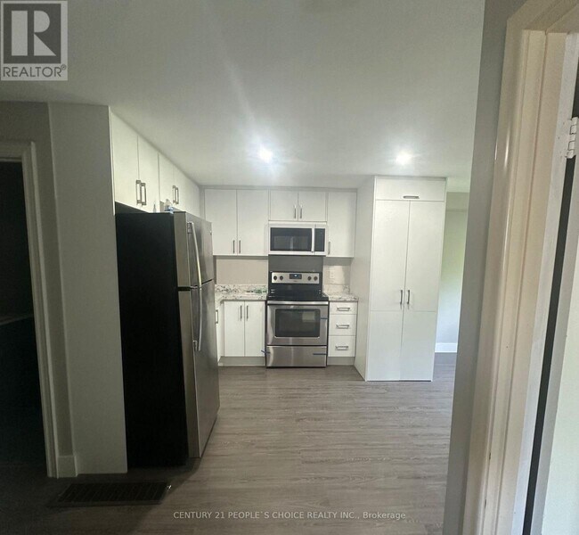 Photo - 199 Avondale Blvd