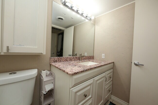 Photo - 7727 Meadow Park Dr Unit 111