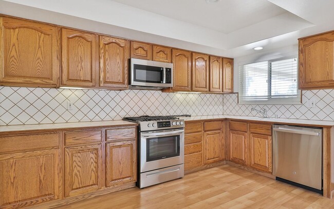 Photo - 1917 Hobart Dr