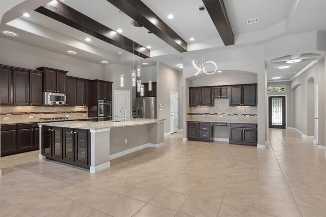 1700 Snyder Trail