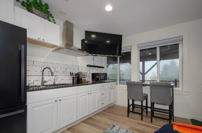 Photo - 645 SW 83rd Ave Unidad 2