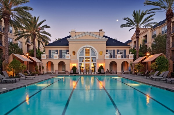 Clubhouse Pool - 2264 Watermarke Pl Unit 2264
