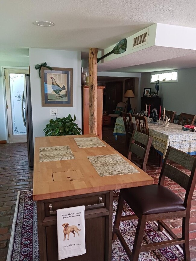 Photo - 451 Charlie Dr