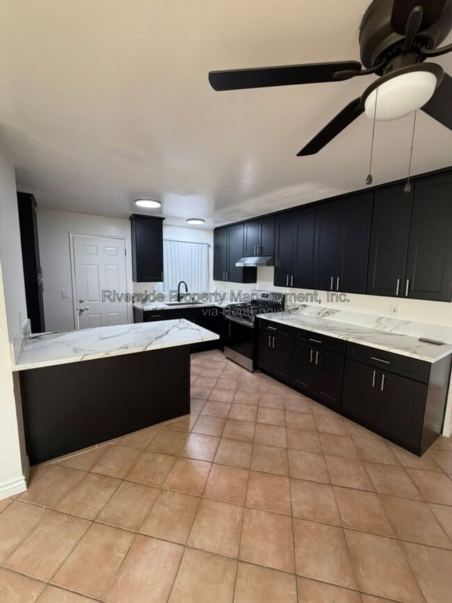 4500 Sutton Pl