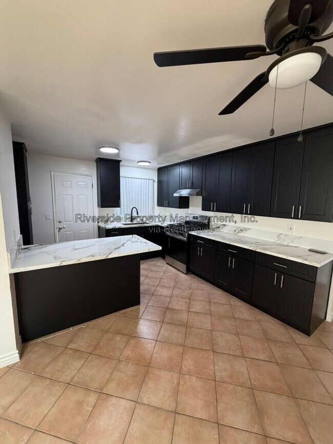 Photo - 4500 Sutton Pl