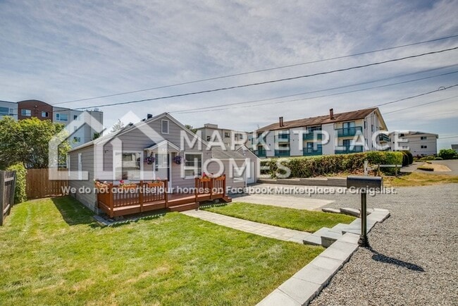 Photo - 615 S 225th St