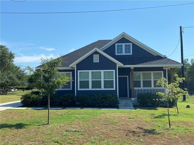 Photo - 606 W 1st St