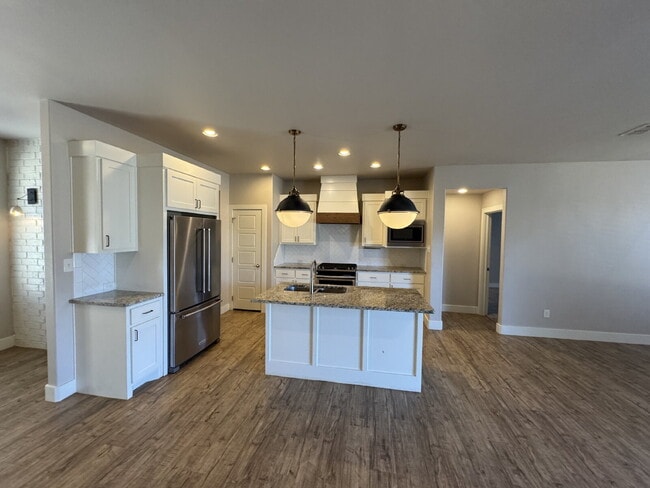 Photo - Beautiful Spacious Home in Cooper Schools!