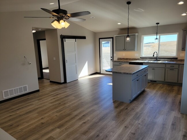 Photo - 5633 Coal Bank Dr