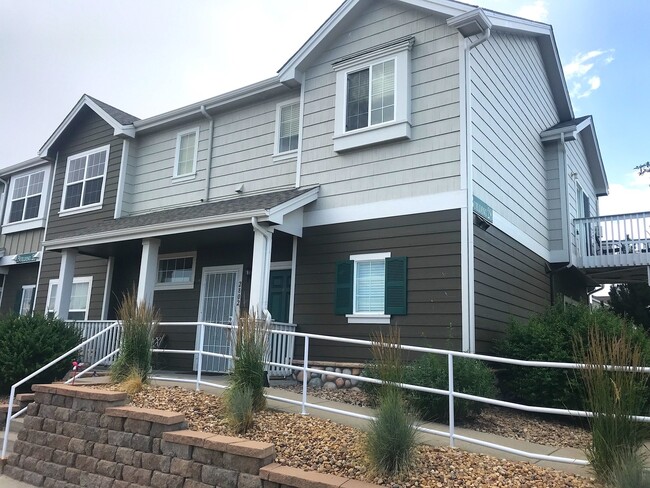Reunion Two Bedroom Condo with Garage - Reunion Two Bedroom Condo with Garage