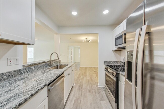 Photo - Beautiful - Ground Floor 3/2 condo in Rockville Unit 4