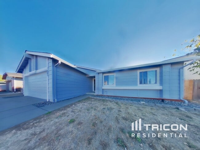 Building Photo - 807 Whitney Ave