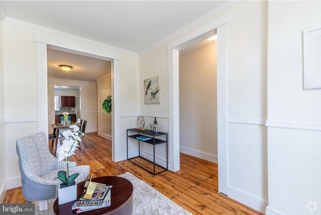 Building Photo - 122 S Loudon Ave Rental
