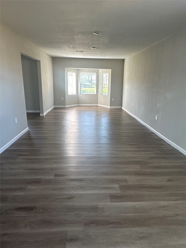 Photo - 432 Dr. Martin Luther King Jr. Dr.