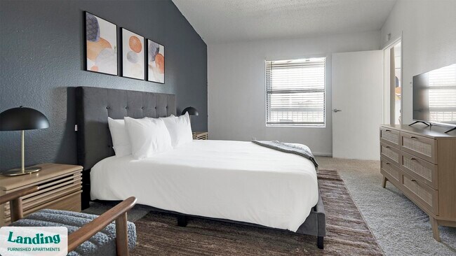 Photo - 1071 Clayton Ln Unidad M1311