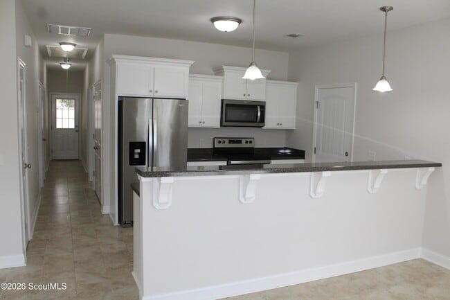 Photo - 282 Bridgewater Ln