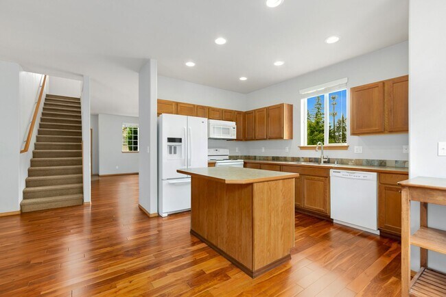 Photo - 22618 7th Pl W