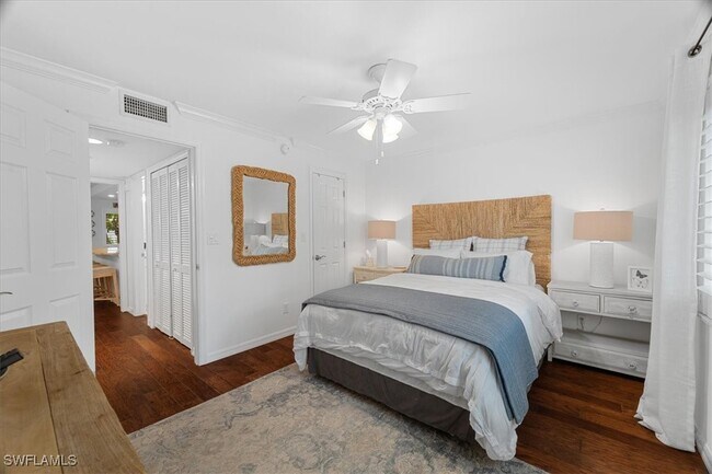 Building Photo - 380 4th Ave S Unit 380