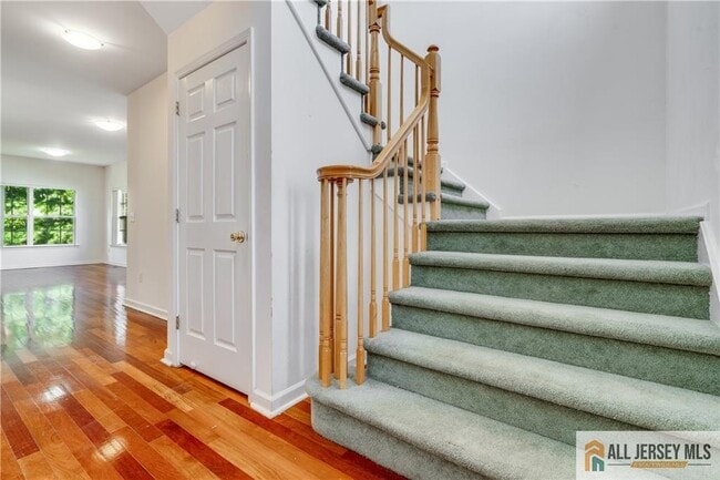 Photo - 9 E Burgess Dr Unit 9