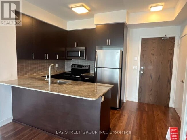 Photo - 260 Sackville St Unit 909
