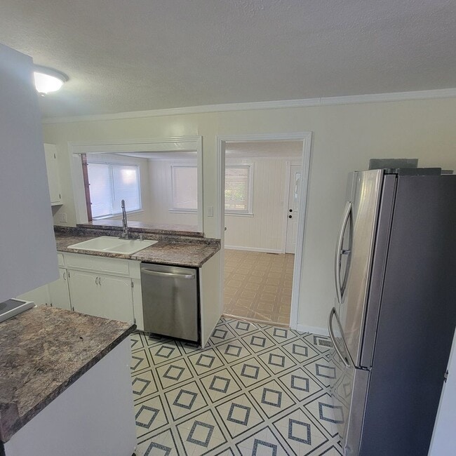 Photo - 3/1 Single Family Home- Cookeville City Li...