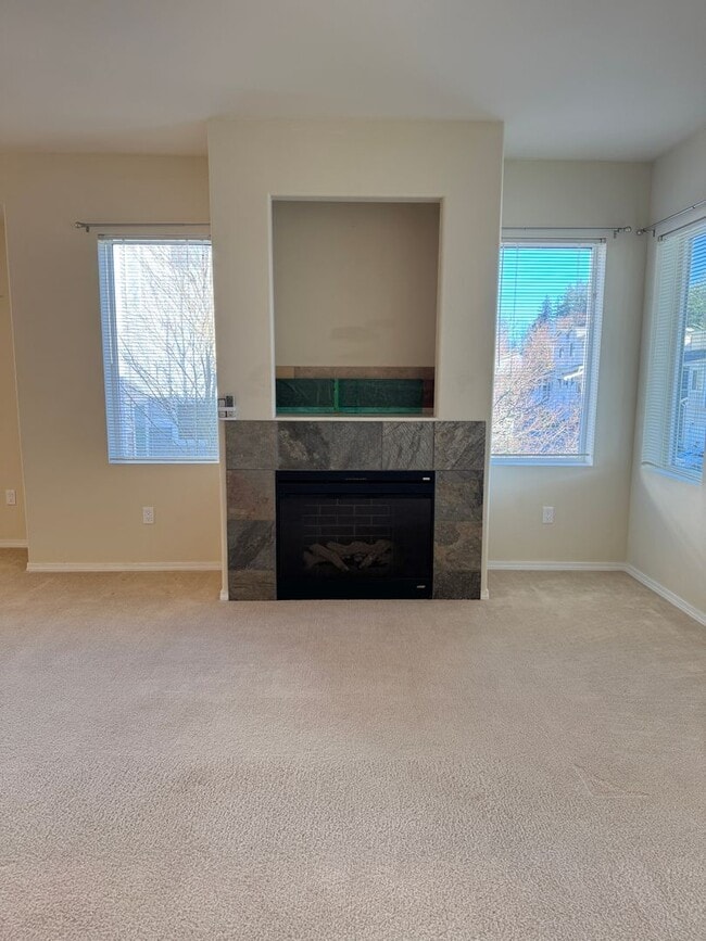 Photo - 2Bd/2Ba Bothell Condo Unit D3007