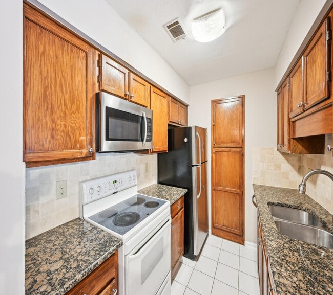 Photo - 2303 Pine Heights Dr NE Unidad 303