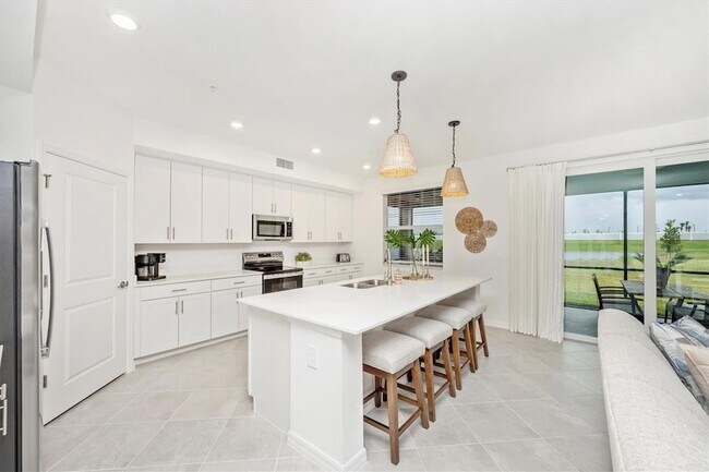 12620 Radiance Ct Unidad 101