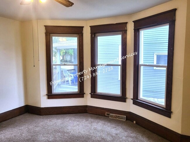 Photo - 912 Morton St