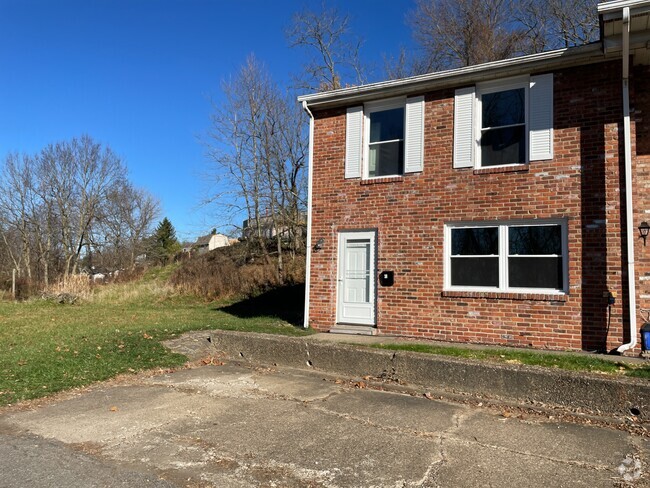 Building Photo - 38 Hawk Ct Rental