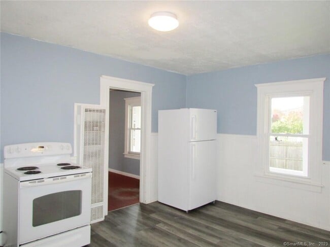 Photo - 93 E Elm St Unit U2