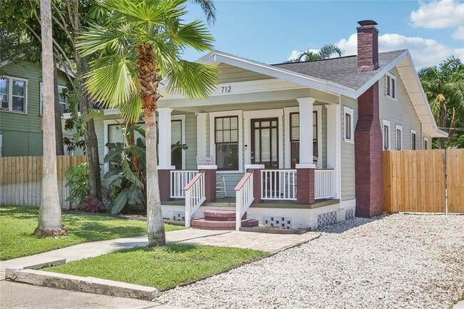 Photo - 712 E Caracas St