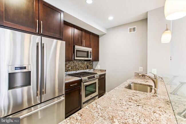 Photo - 3404 13th St NW Unit 102