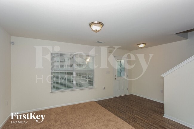 3282 Runneymede Street SW