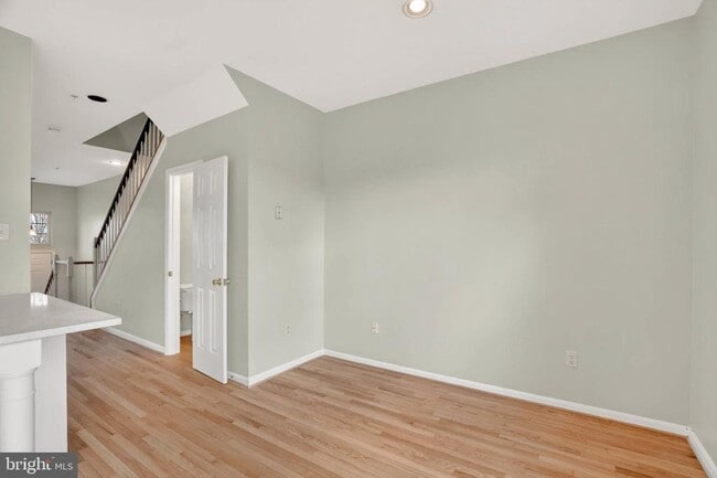 Photo - 7207 Solar Walk