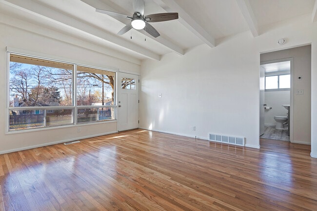 Building Photo - 2719 S Melbourne St