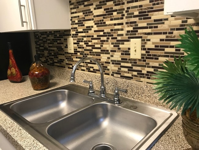 stainless steel sinks & faux tile