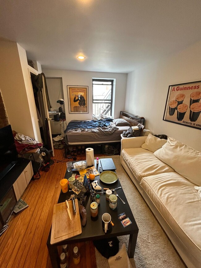 Photo - 203 Chrystie Street
