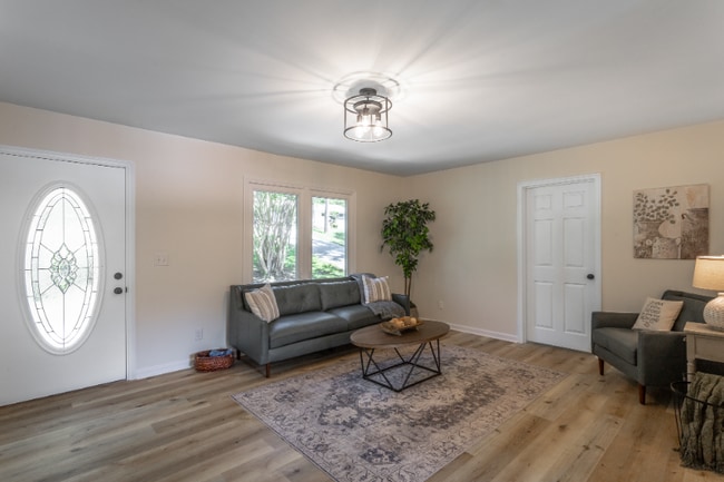 Photo - 3508 Shelby Cir