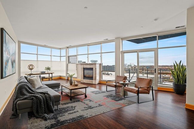 Photo - 1111 N Marshall St Unidad City Green