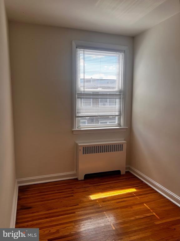 Photo - 822 Derwyn Rd