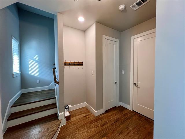 Photo - 714 N Plano Rd
