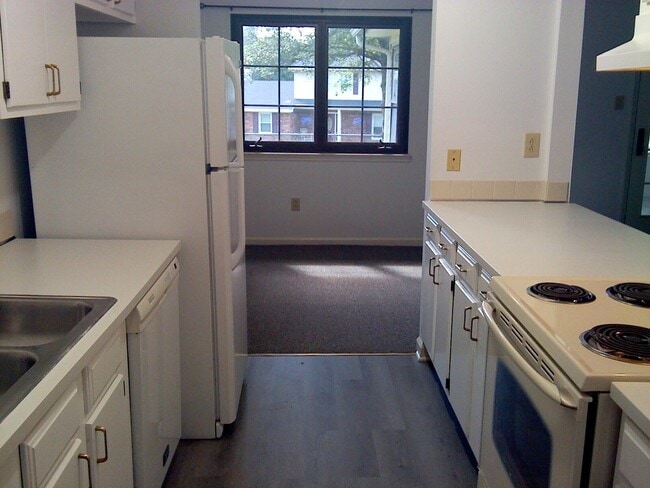 Photo - 3201 Foxchase Ct