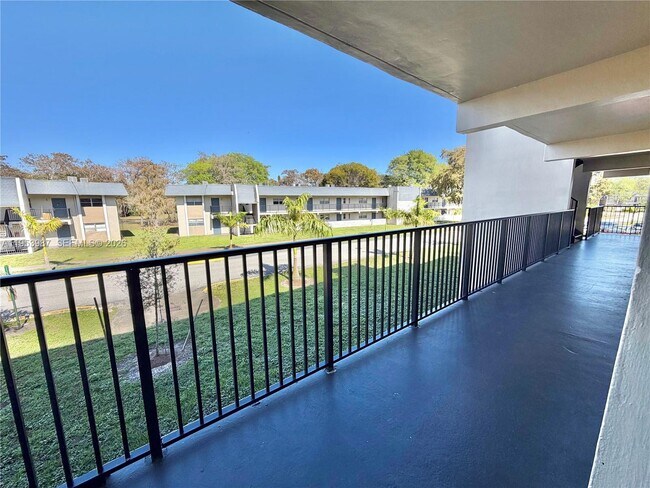 Photo - 8000 Fairview Dr Unit 203