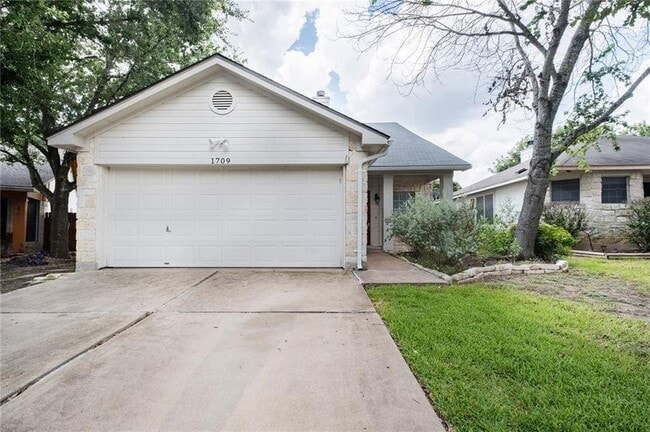 Photo - 1709 Royal Ascot Dr