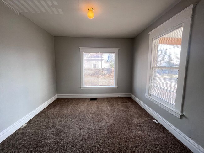 Photo - Spacious Four Bedroom Home with Large Yard!