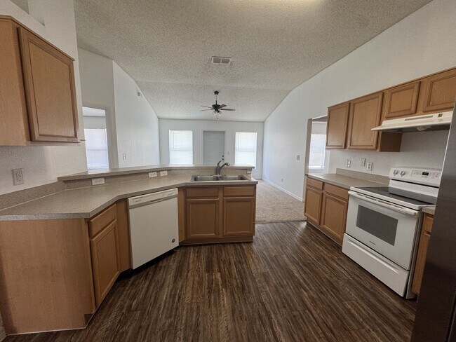 436 Danube Dr