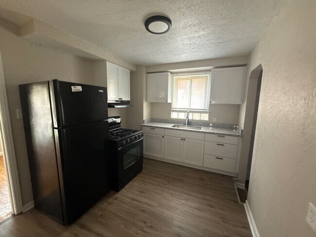 Photo - Fully Renovated 3-Bedroom Home – Move-In R...